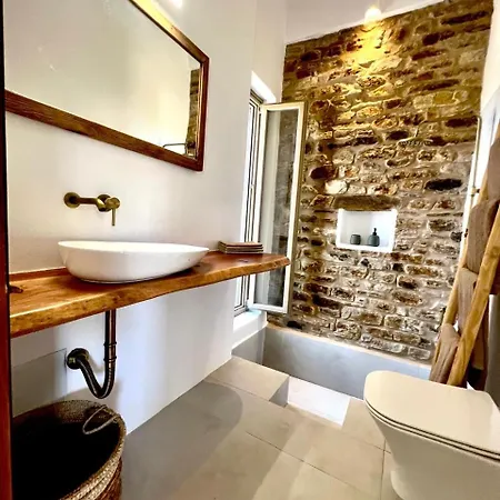 Ampelonas Apartment