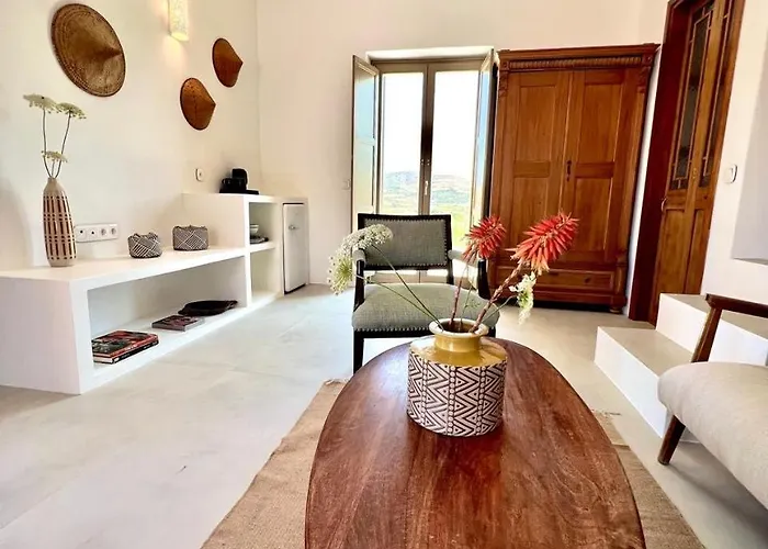 Ampelonas アパート *