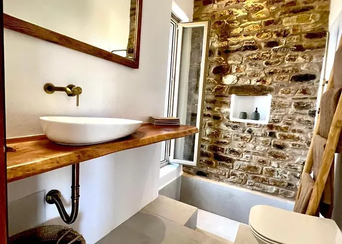 Ampelonas アパート