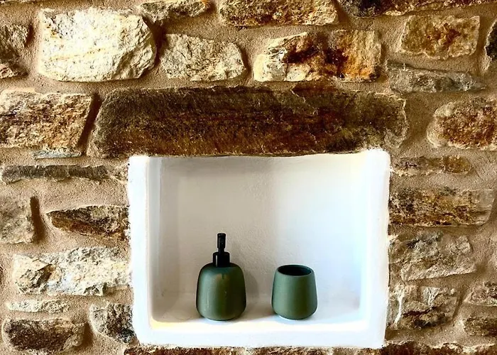 Ampelonas アパート